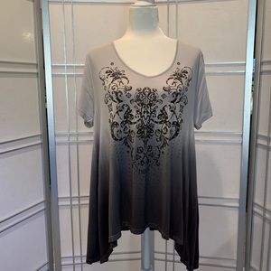 Hexx Las Vegas embellished T shirt. L